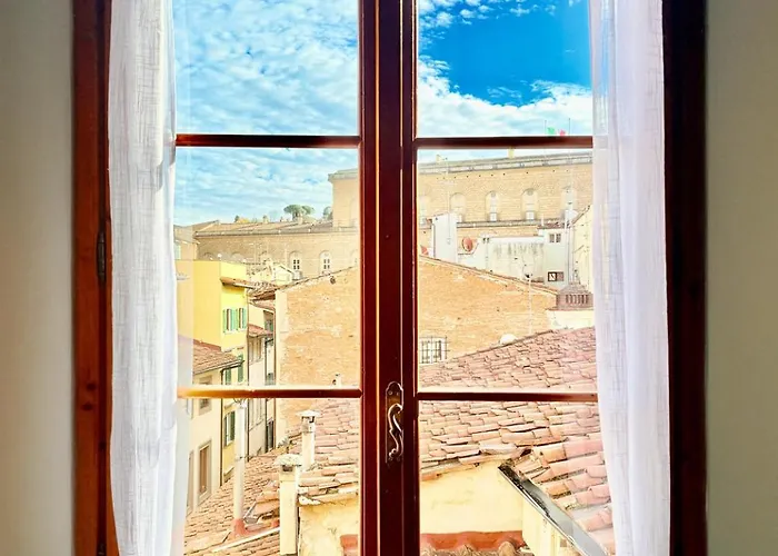 Daire Pitti View Near Ponte Vecchio *